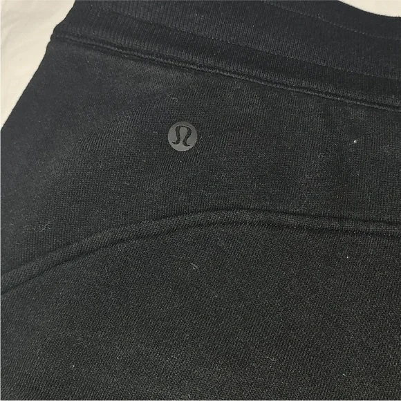 Lululemon Black Scuba High Rise Shorts Sz 8 Has Pockets 5”length - Picture 9 of 9